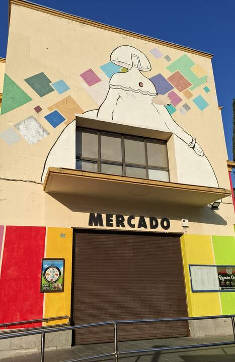 Pintada 'Menina' en el Mercado de Abastos