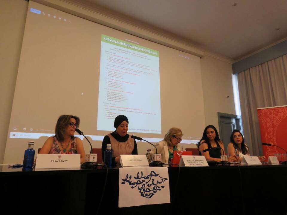 De izquierda a derecha, Raja Samet, Kawther Guiga, Maria Antonia García de León, Fatma Zeddini y Asma Souissi