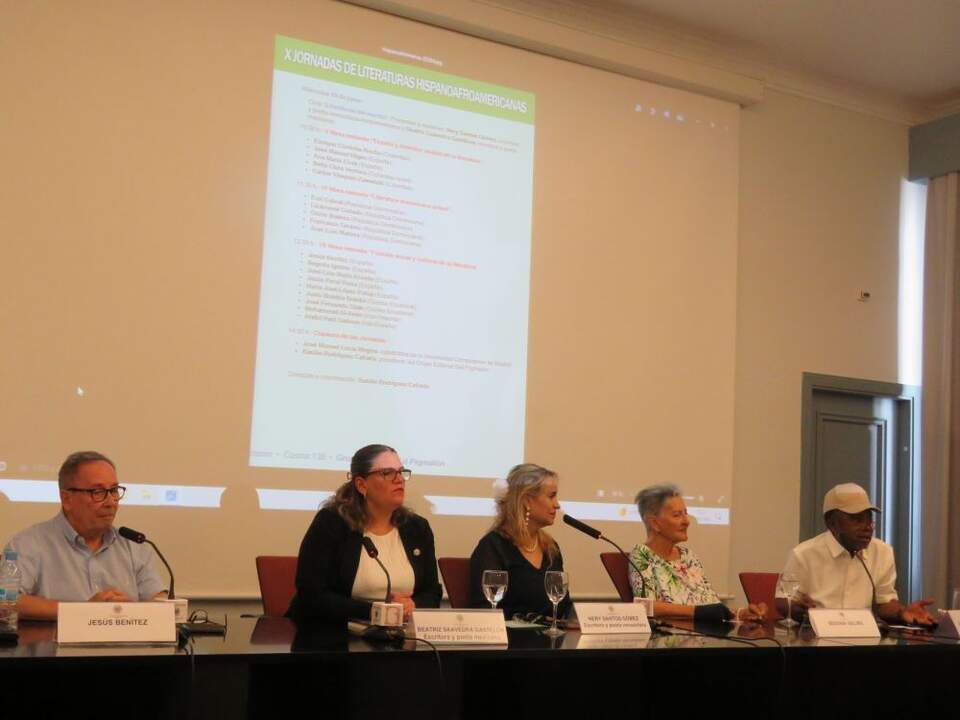 Jesús Benitez, Beatriz Saavedra, Nery Santos Gómez, Begoña Igelmo y Justo Boleka Bolekía