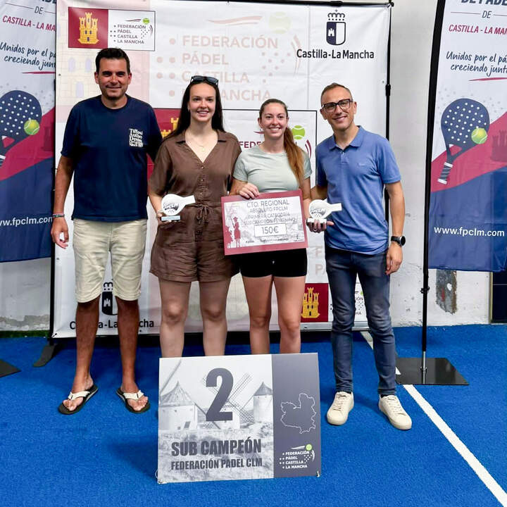 Sara Roldán, subcampeona regional junto a su pareja Carmen Gallego