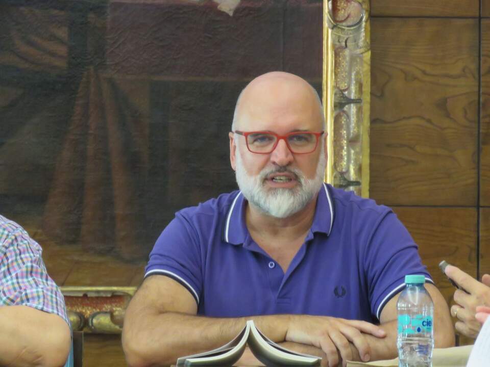 José Manuel Lucía Megías, de España