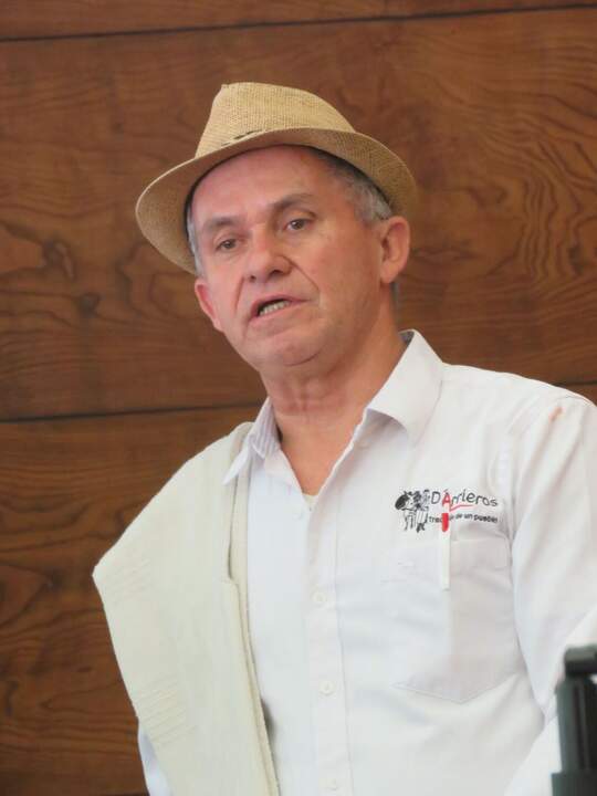 Carlos Alberto Valle, de Colombia