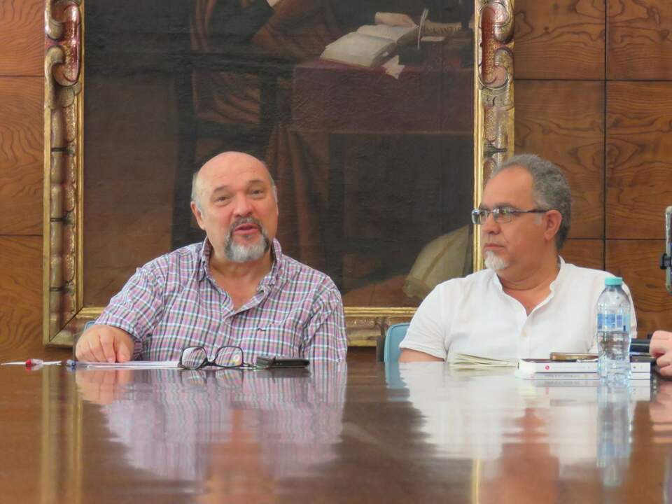 Basilio Rodríguez Cañada junto a Abdul Hadi Sadoum, de Irak, residente en España