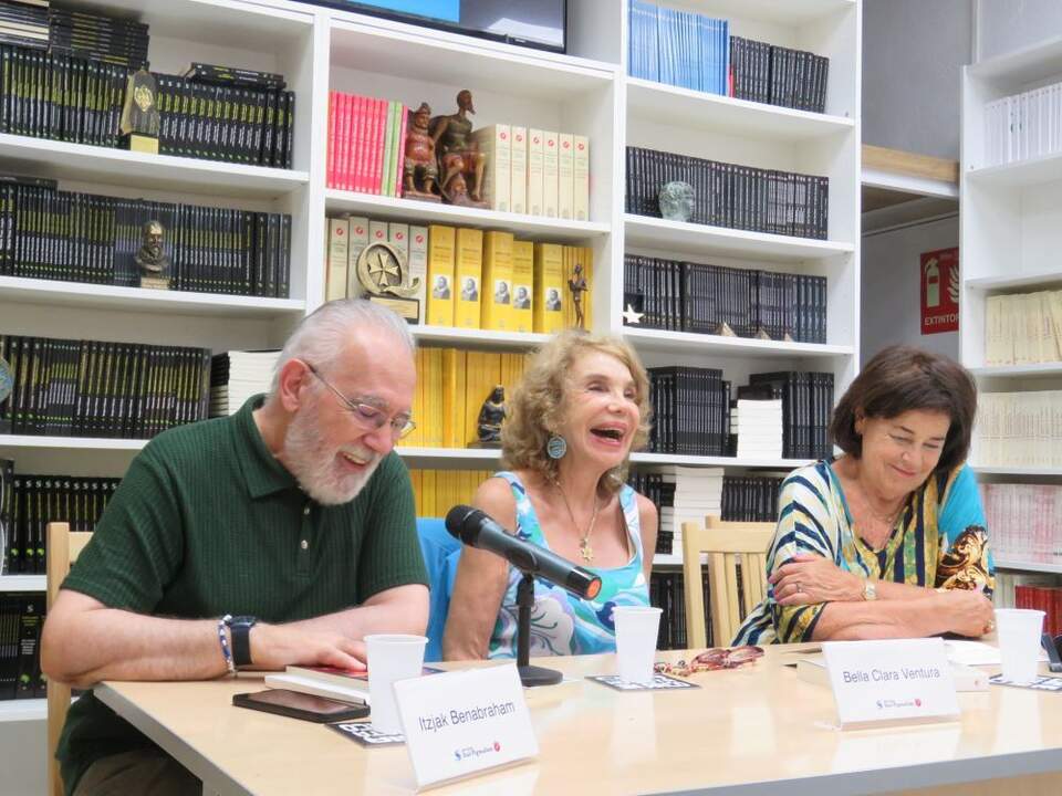Itzjak Benahabram; Bella Clara Ventura y Ángeles Castillo Núñez