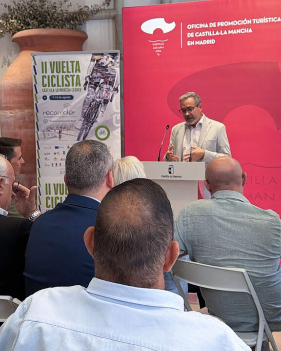 El acto ha tenido lugar en la Oficina de Turismo de Castilla-La Mancha
