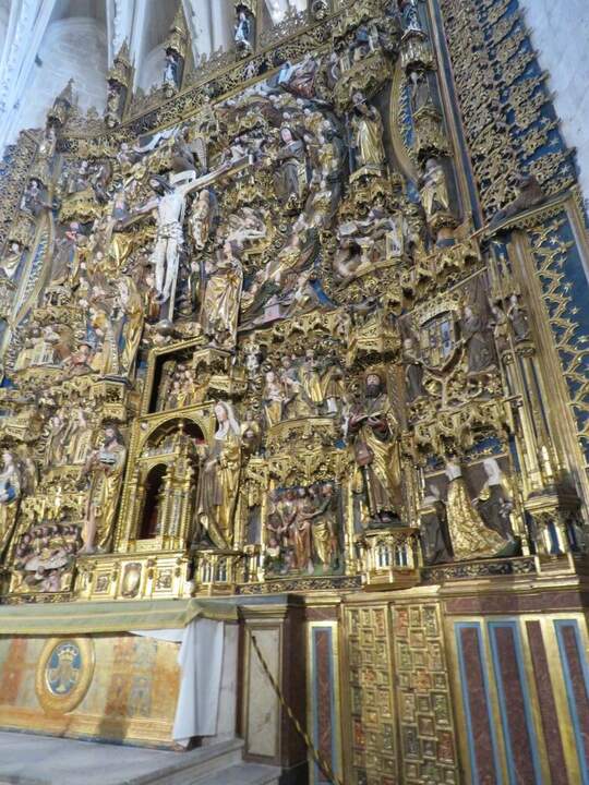 Retablo Mayor de la Iglesia, esculturas de Gil de Siloé y policromado por Diego de la Cruz